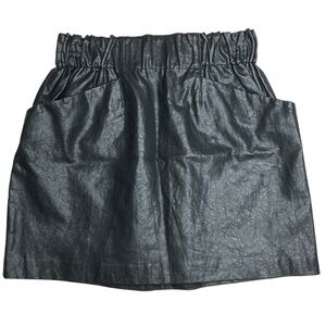 Zara Basic Black Faux Leather Paperbag Waist‎ Mini Skirt with Front Pockets Sz S